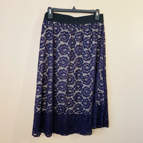 LuLaRoe Dresses & Skirts - 🌸Dark Purple Lace LuLaRoe Lola Skirt